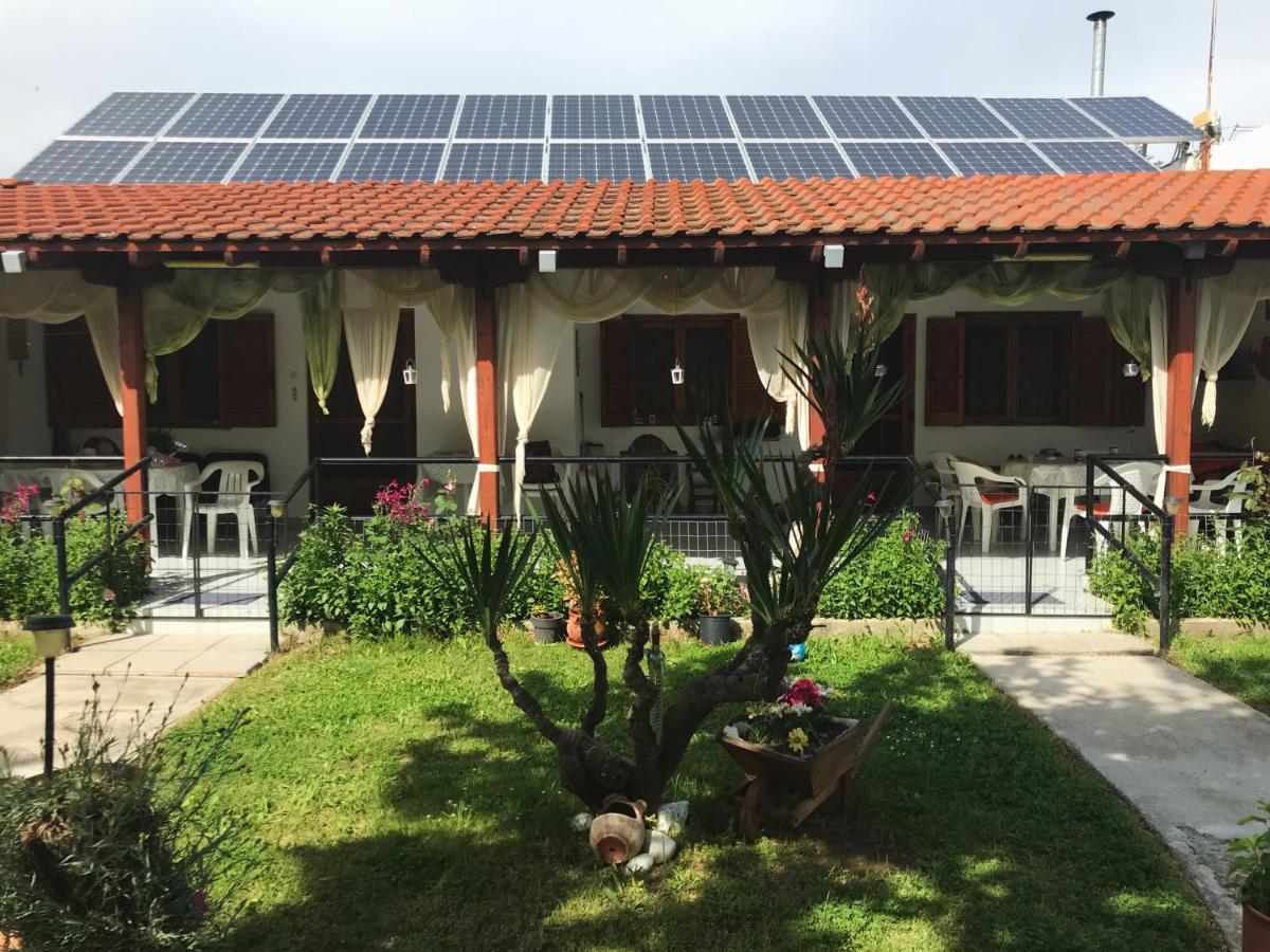 Mimi'S Studio Karianí Dış mekan fotoğraf